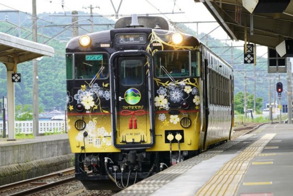 JR 西日本聯乘阪急交通社舉辦列車包廂式旅行團